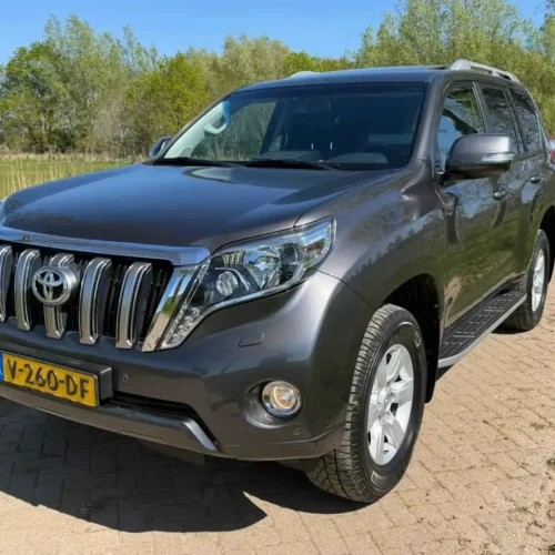 Toyota Land Cruiser150 2.8 D-4D-F LX Window Van